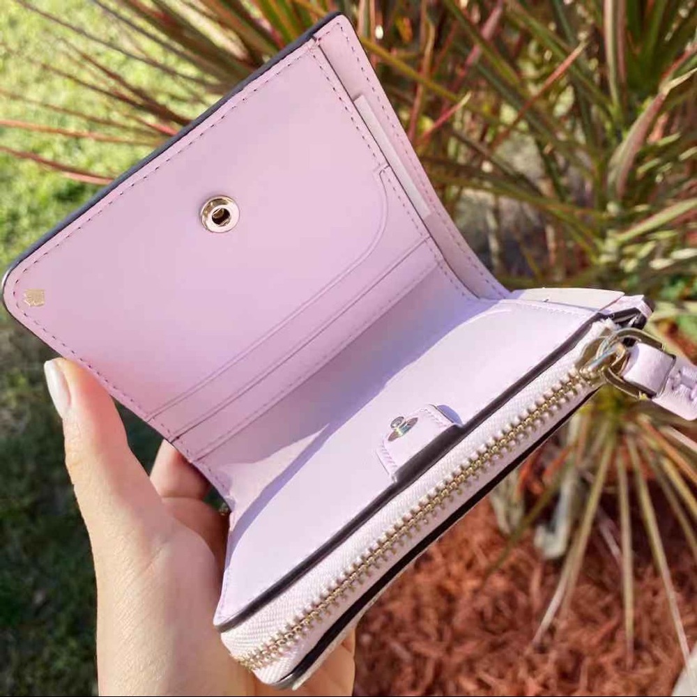 NWT Kate Spade ♠️ Wallet - Picture 2 of 6